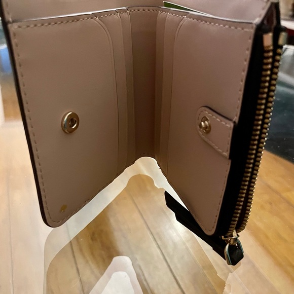 Kate Spade bifold wallet NWT - Picture 5 of 7